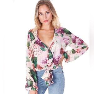 SHOW ME YOUR MUMU FLORAL TATUM
TIE CROPPED TOP SZ S